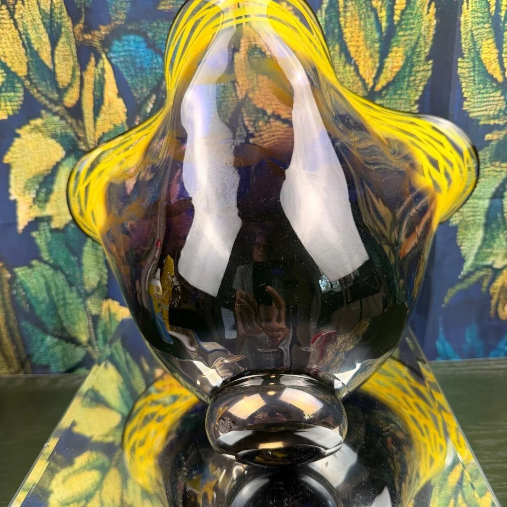 Chuley Style Handkerchief Vase 11.5